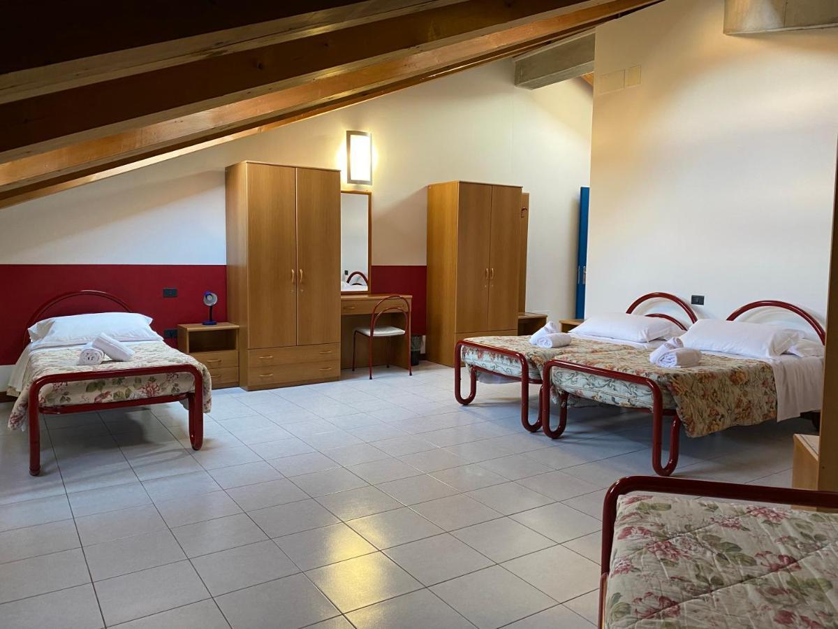 Casa Santa Caterina E Sant Antonio Affittacamere *