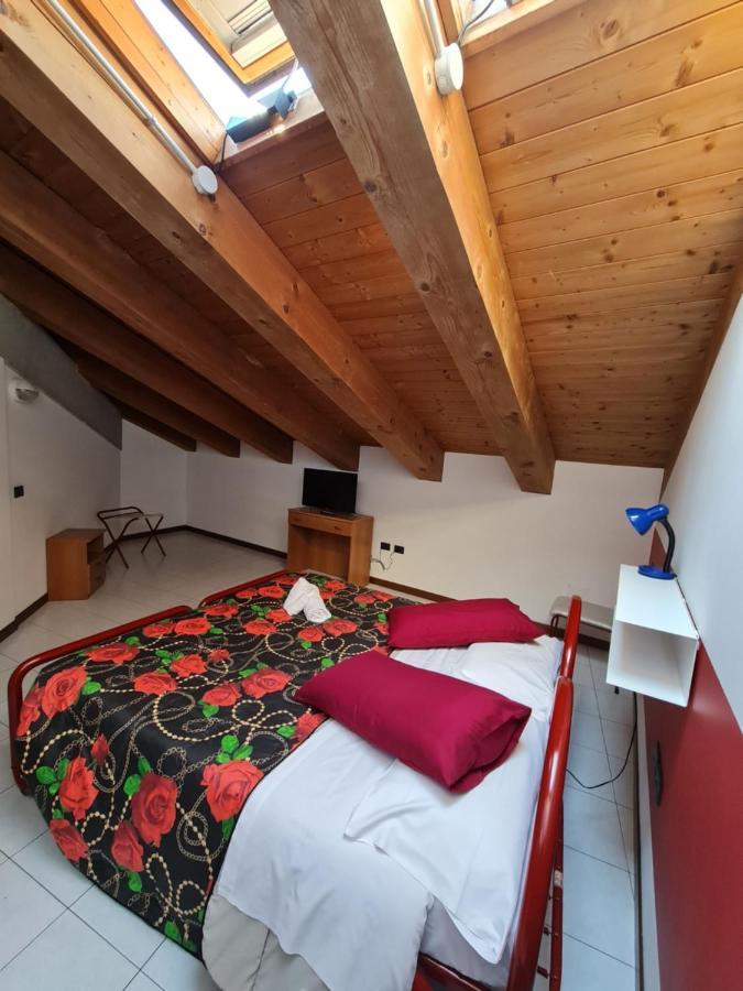 Casa Santa Caterina E Sant Antonio Padova