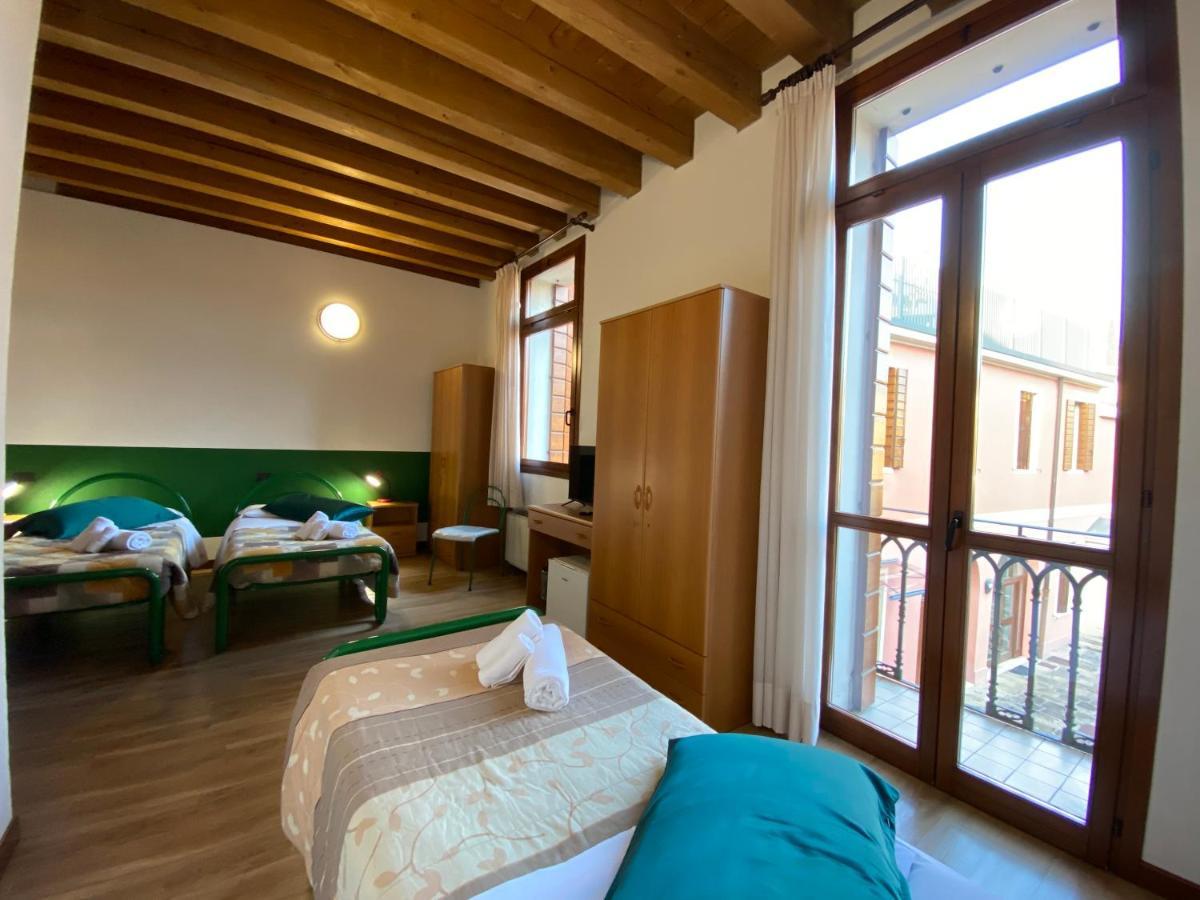 Casa Santa Caterina E Sant Antonio Padova
